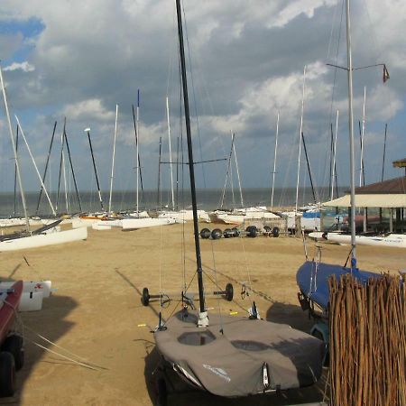 Malibu Beach Koksijde Eksteriør billede