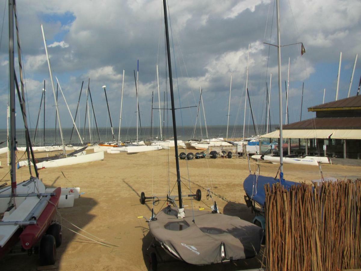 Malibu Beach Koksijde Eksteriør billede